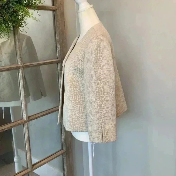 Liz Claiborne Suit Jacket - Picture 3 of 4